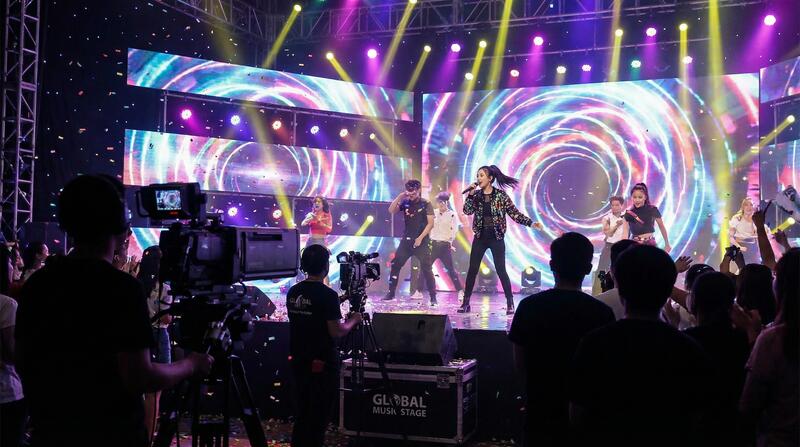 色虎精选视频：音乐现场演出